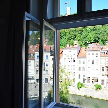 Riverside Apartamento